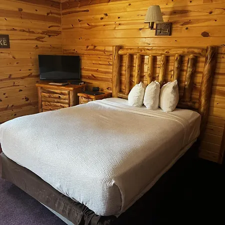Cabins Of Mackinac & Lodge Mackinaw Stadt Exterior foto